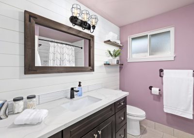farmhouse bathroom
